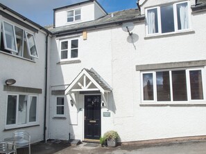Exterior detail - 3 bedroom accommodation in Windermere (Windermere)