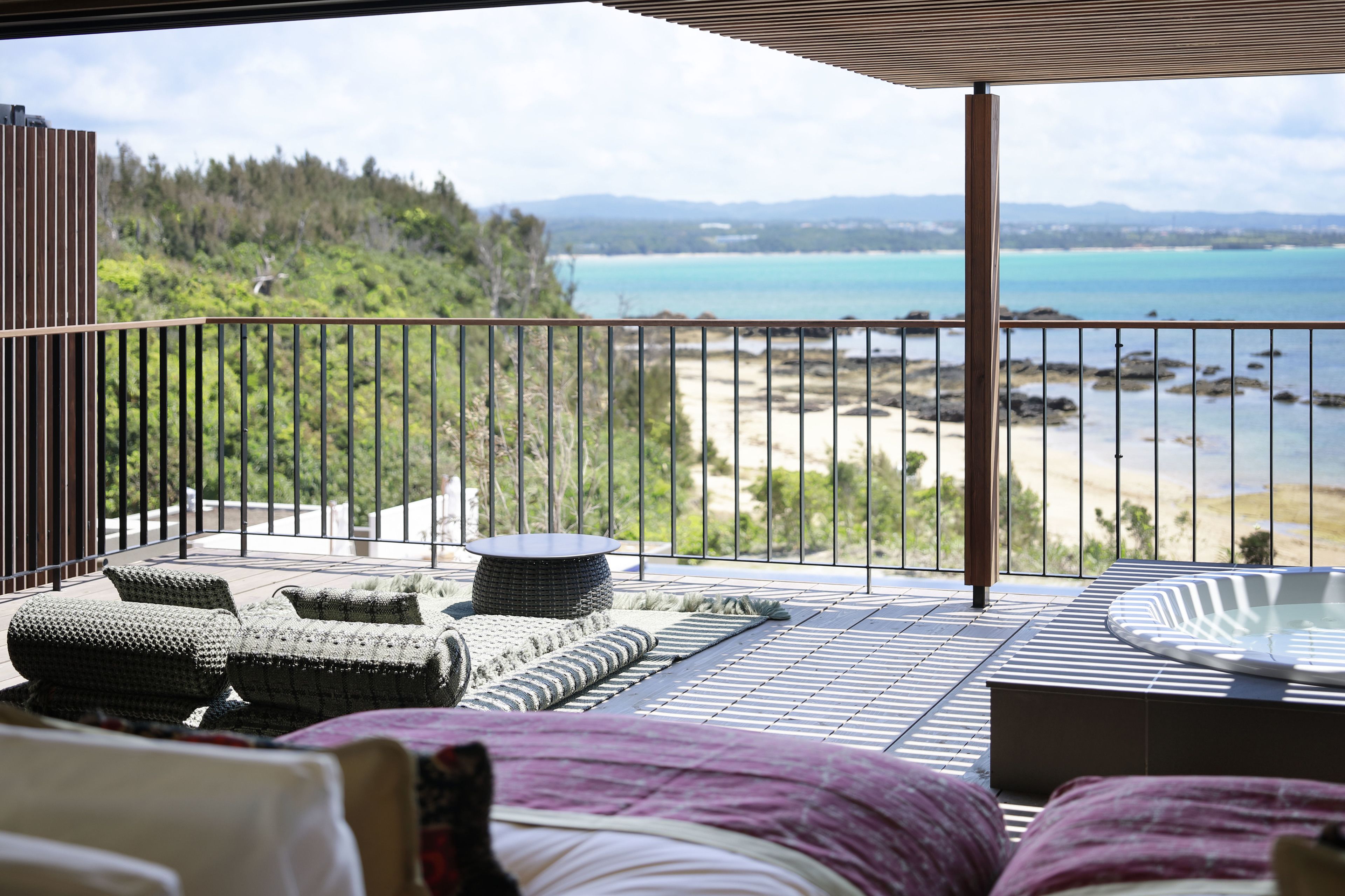 Executive Twin Room | Free minibar, in-room safe, desk, laptop workspace