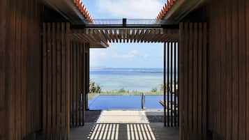 Villa Suite w/Pool (Double Room)