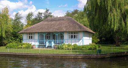 3 bedroom accommodation in Hoveton, near Wroxham, Norwich