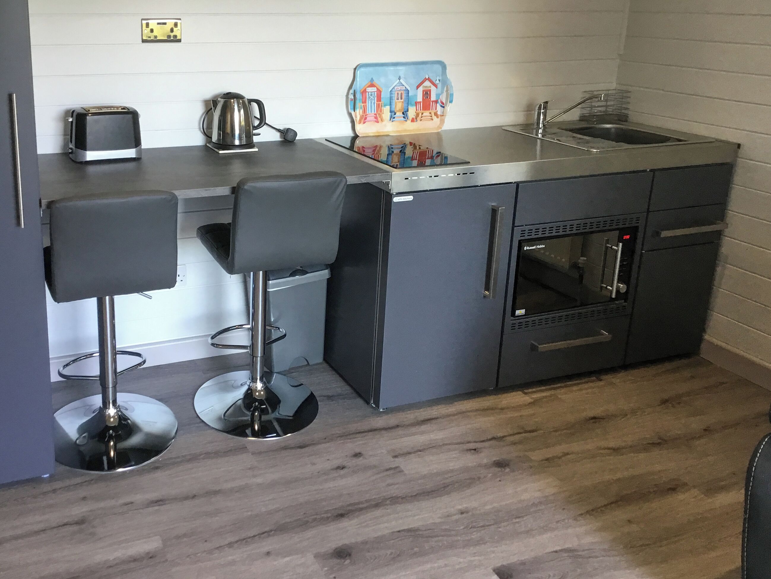 Cookware/dishes/utensils