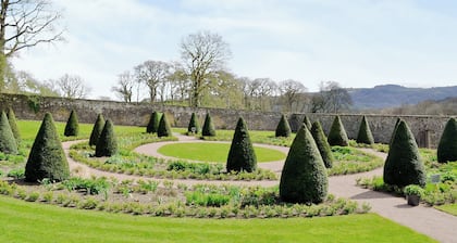 2 bedroom accommodation in Manordeilo, near Llandeilo