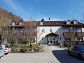 Property entrance - Hotel-Gasthof zur Krone (Riedenburg)