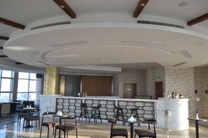 2 bars/lounges - Hôtel Kaloum (Conakry)