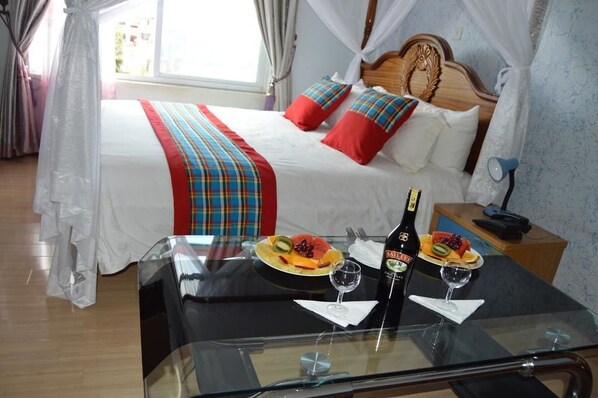 Desk, iron/ironing board, free WiFi, bed sheets