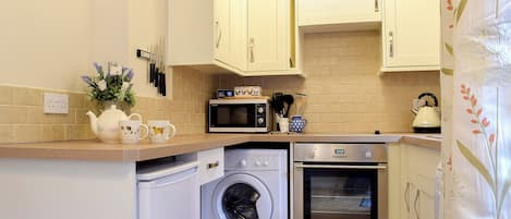 Dishwasher, freezer