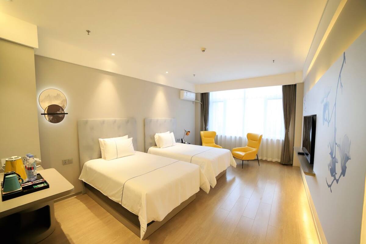 Business Twin Room (B)