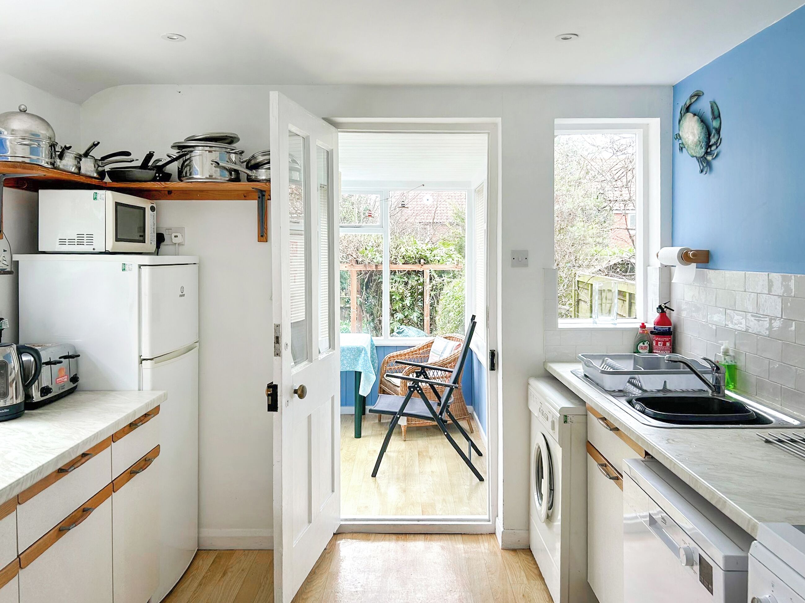 洗碗机、高脚椅、厨具/餐具