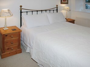 2 bedrooms, free WiFi, bed sheets - 2 bedroom accommodation in near Rosthwaite (near Rosthwaite)