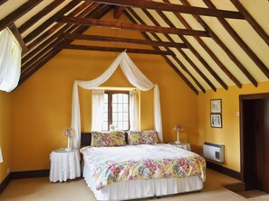 2 bedrooms, free WiFi, bed sheets - 2 bedroom accommodation in Cradley, Malvern (Cradley, Malvern)