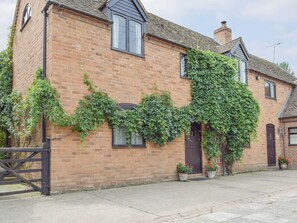 Exterior - 2 bedroom accommodation in Cradley, Malvern (Cradley, Malvern)