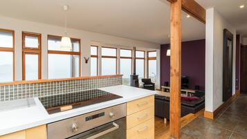 Geschirrspüler, Hochstuhl, Gefrierschrank