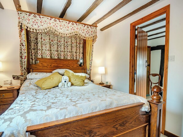 1 quarto, Wi-Fi de cortesia, roupa de cama