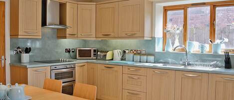 Opvaskemaskine, højstol