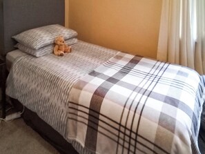 3 bedrooms, free WiFi, bed sheets