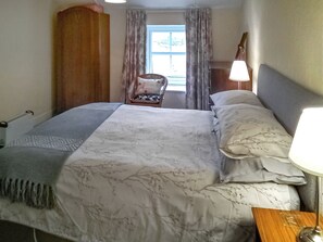 3 bedrooms, free WiFi, bed sheets - 3 bedroom accommodation in Hepple (Hepple)