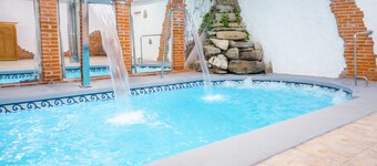 Luxurious Rural Retreat with Private Spa, Just 5 Minutes from Salamanca