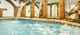 Luxurious Rural Retreat with Private Spa, Just 5 Minutes from Salamanca