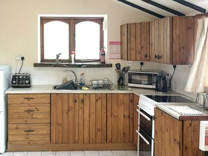 Cookware/dishes/utensils, freezer