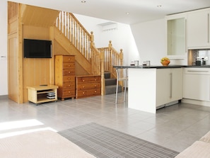 TV - 1 bedroom accommodation in Iveston, near Lanchester (Iveston, near Lanchester)