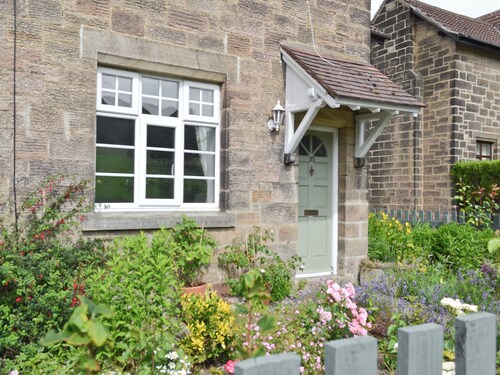 2 bedroom accommodation in Rowsley, near Matlock