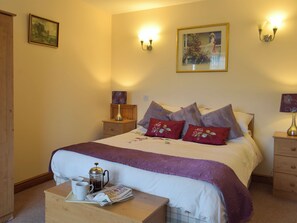 1 bedroom, free WiFi, bed sheets - 1 bedroom accommodation in Sorbie, Newton Stewart (Sorbie, Newton Stewart)