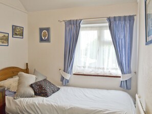 3 bedrooms, free WiFi, bed sheets