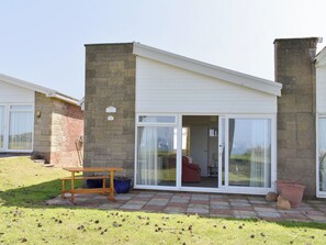 Exterior - 2 bedroom accommodation in Freshwater (Freshwater)