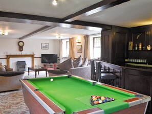 Games room - 7 bedroom accommodation in Frosterley (Frosterley)