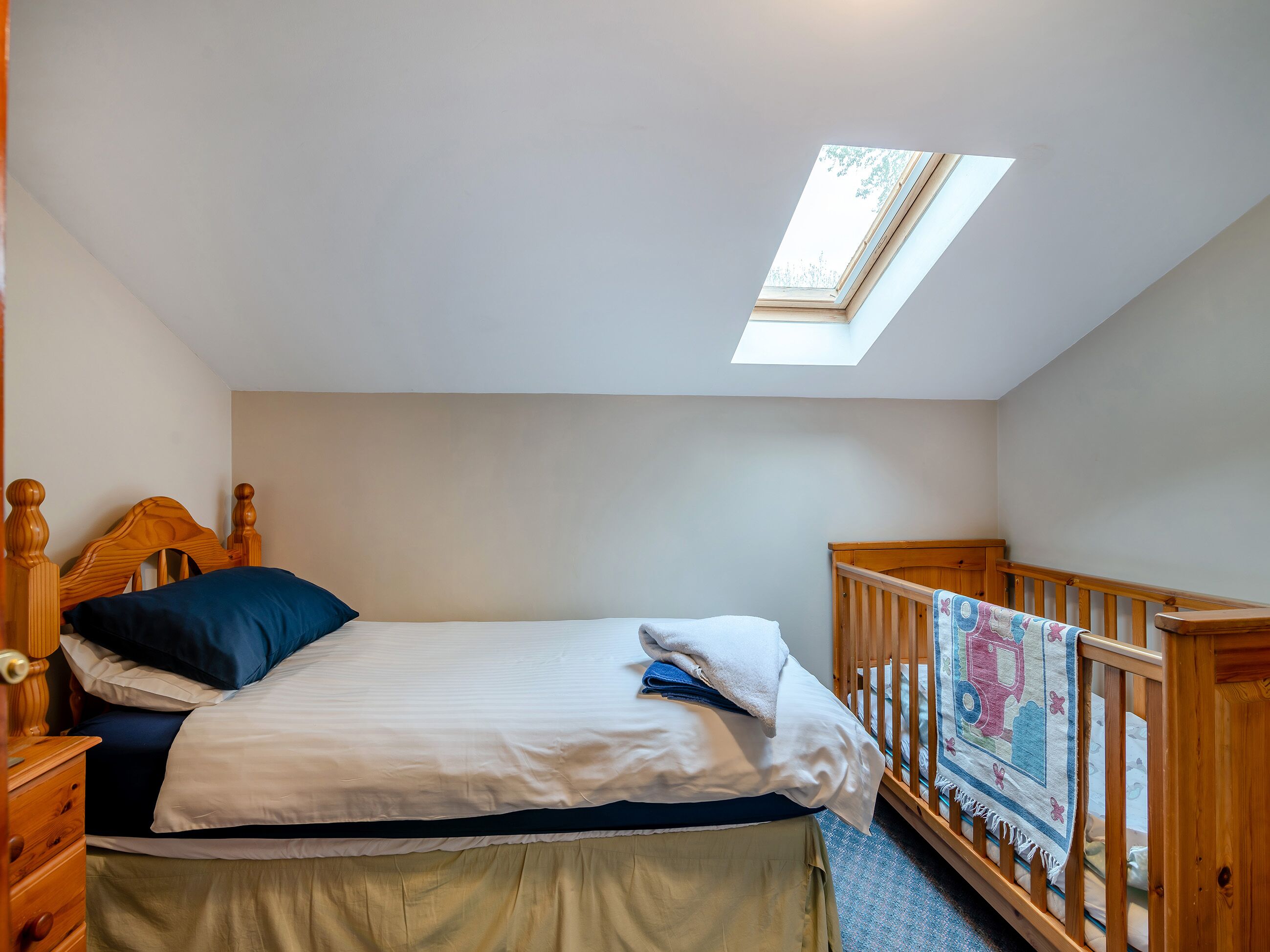 2 habitaciones, wifi gratis y ropa de cama 