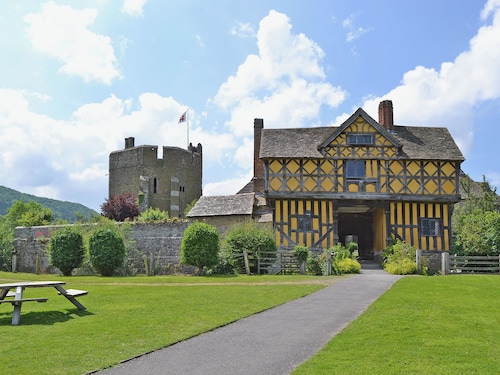 7 bedroom accommodation in Lower Dinchope