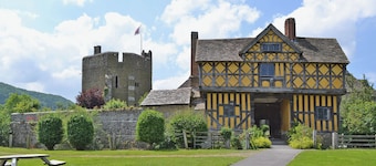 7 bedroom accommodation in Lower Dinchope