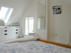 2 quartos, Wi-Fi de cortesia, roupa de cama