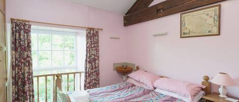 8 Schlafzimmer, kostenloses WLAN, BettwÀsche