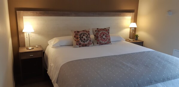 1 habitación, escritorio, wifi gratis y ropa de cama 