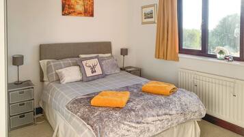 2 bedrooms, free WiFi, bed sheets