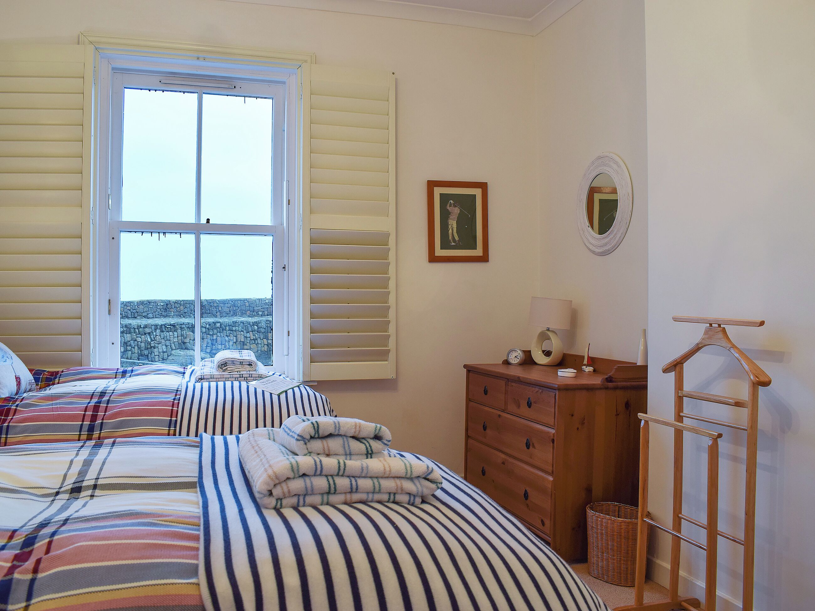 4 bedrooms, free WiFi, bed sheets