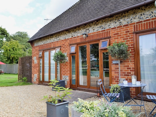 1 bedroom accommodation in Martin, Fordingbridge