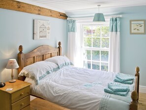 2 bedrooms, free WiFi, bed sheets - 2 bedroom accommodation in West Beckham, near Sheringham (West Beckham, near Sheringham)