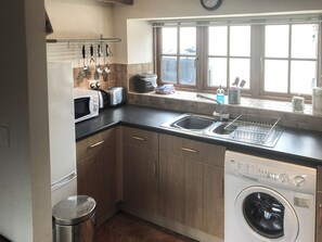 High chair, cookware/dishes/utensils