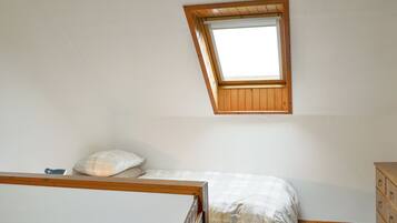2 bedrooms, free WiFi, bed sheets