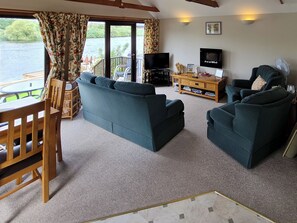 Living area - Heron's View - 28279 (Brundall)