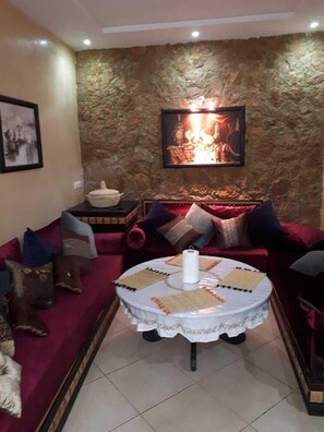 Apartment, Smoking (Holidays Ayha) | Living area