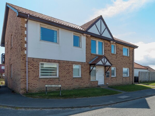 Exterior - 2 bedroom accommodation in Beadnell (Beadnell)