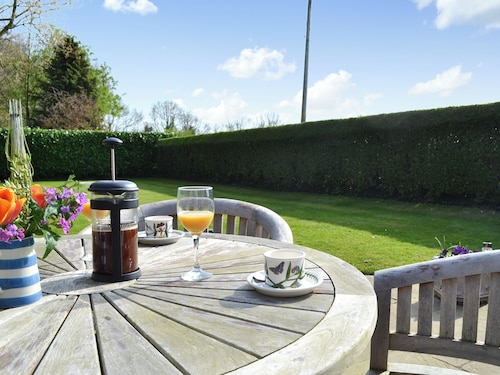 2 bedroom accommodation in Lyng, near Norwich
