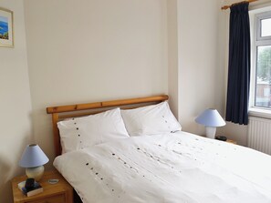 3 quartos, Wi-Fi de cortesia, roupa de cama