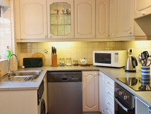 Oppvaskmaskin og kjøkkenutstyr