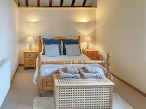 5 quartos, Wi-Fi de cortesia, roupa de cama