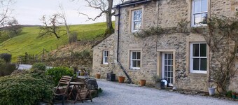 3 bedroom accommodation in Scalegill, near Kirkby Malham