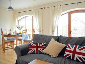 TV - 2 bedroom accommodation in Bleatarn, near Kirkby Stephen (Bleatarn, near Kirkby Stephen)